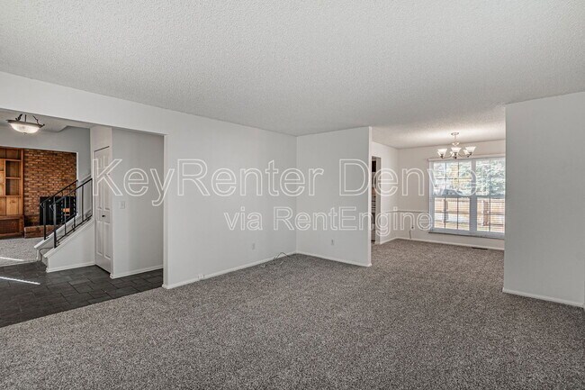 Foto del edificio - 2407 S Dawson Way