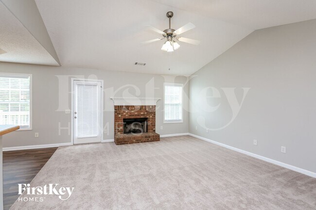 Building Photo - 833 Brandon Dr