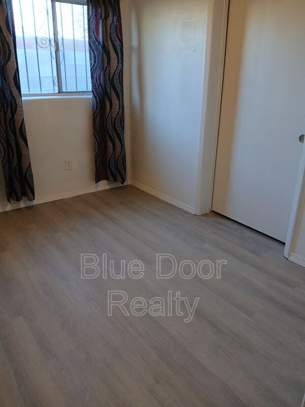 Foto del edificio - 1218 Vito Romero Rd SW