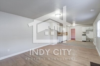 Foto del edificio - 3534 N Parker Ave