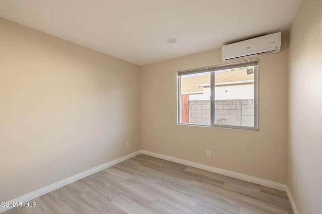 Building Photo - Bryson Place Home