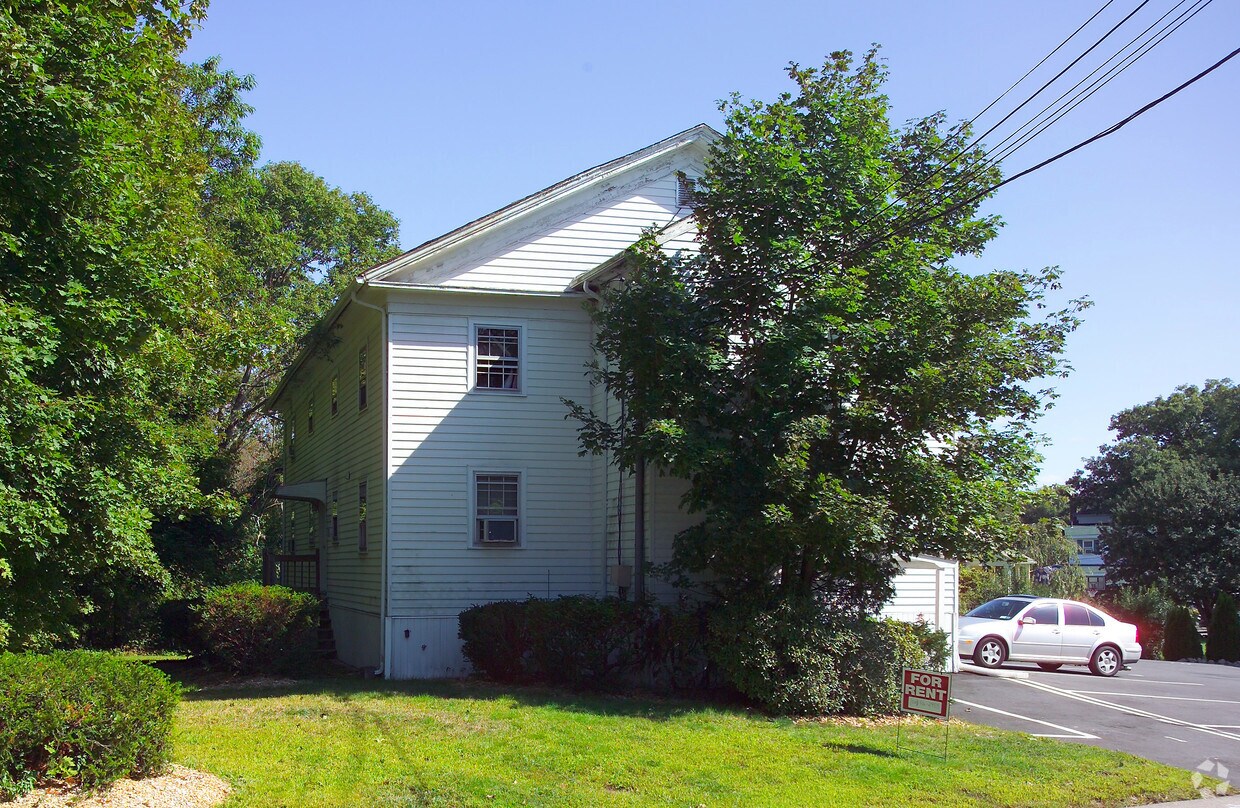 Building Photo - 160 East St