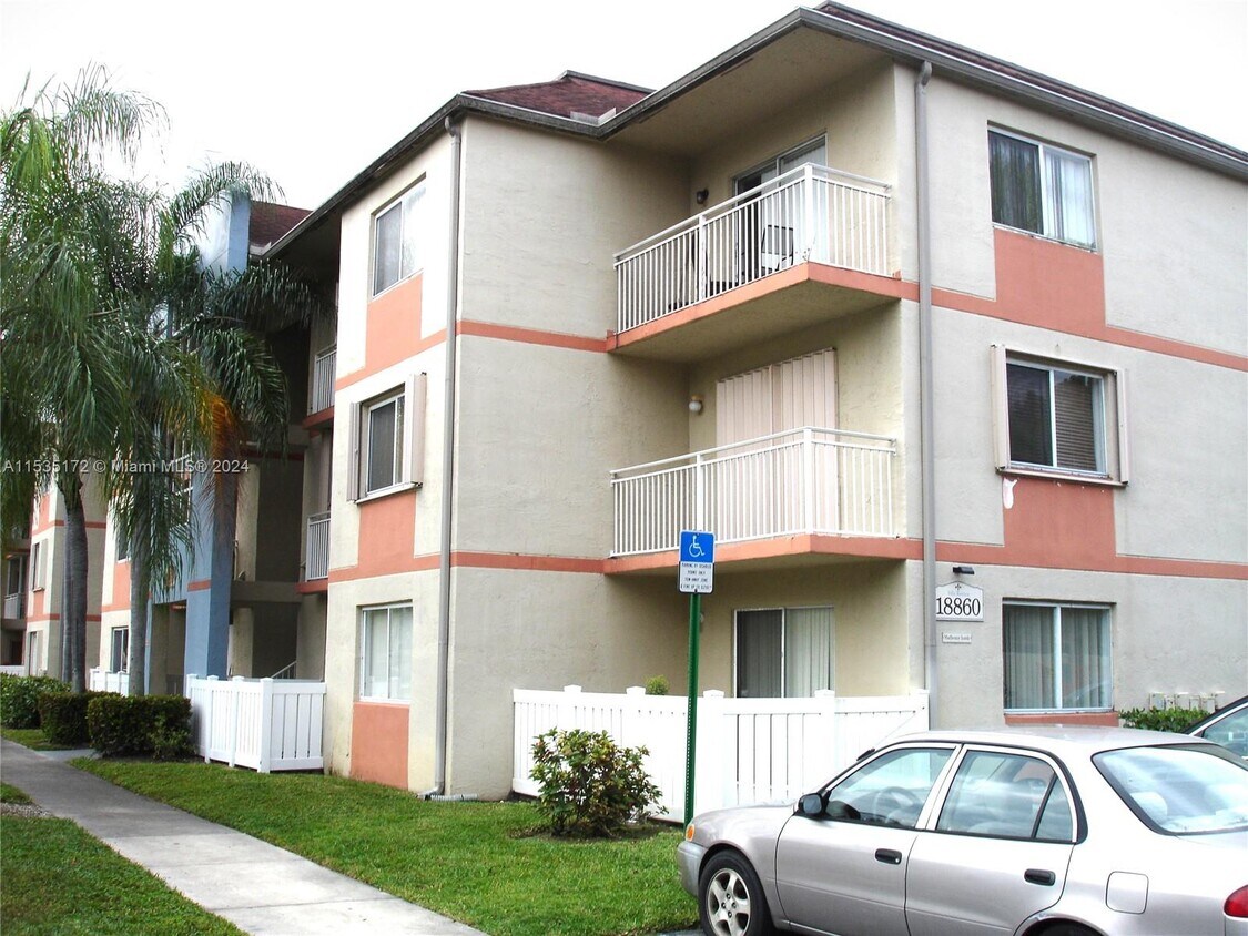 Primary Photo - 18860 NW 57th Ave