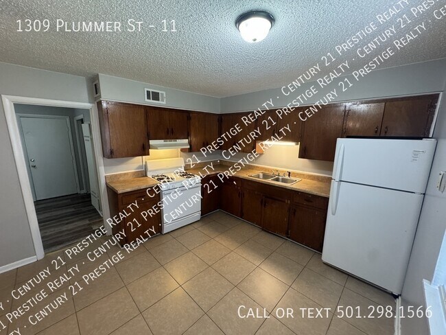 Foto del edificio - 1309 Plummer St