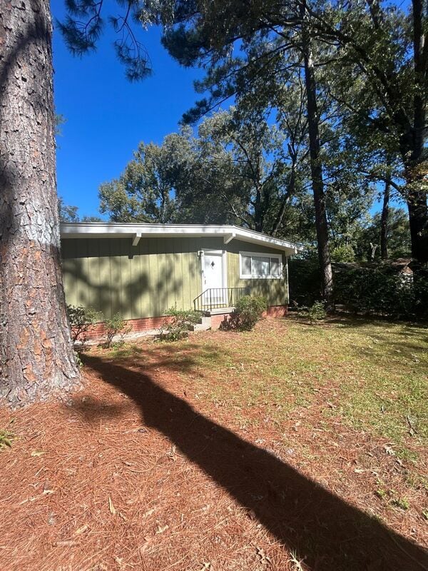 Photo - 1618 Kentwood Dr House