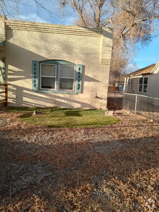 Building Photo - 419 10th St