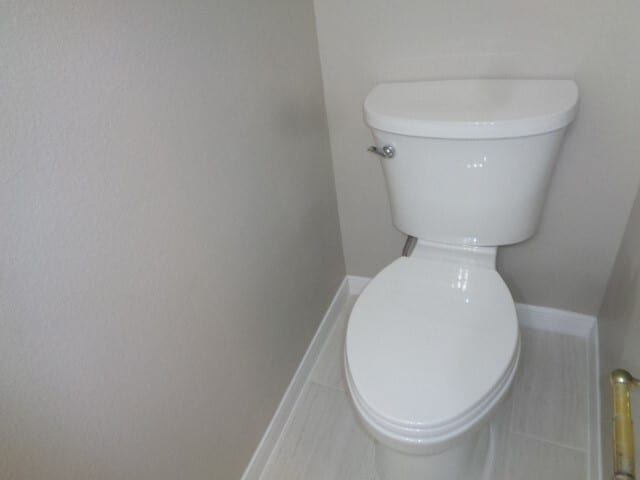 Building Photo - 810 Oak W Dr