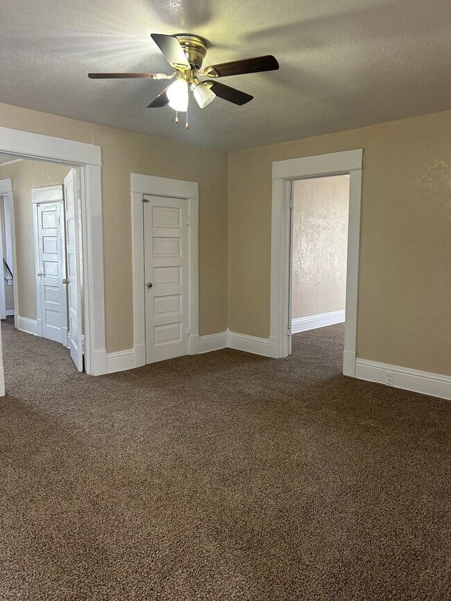 Building Photo - 1614 S Jackson St