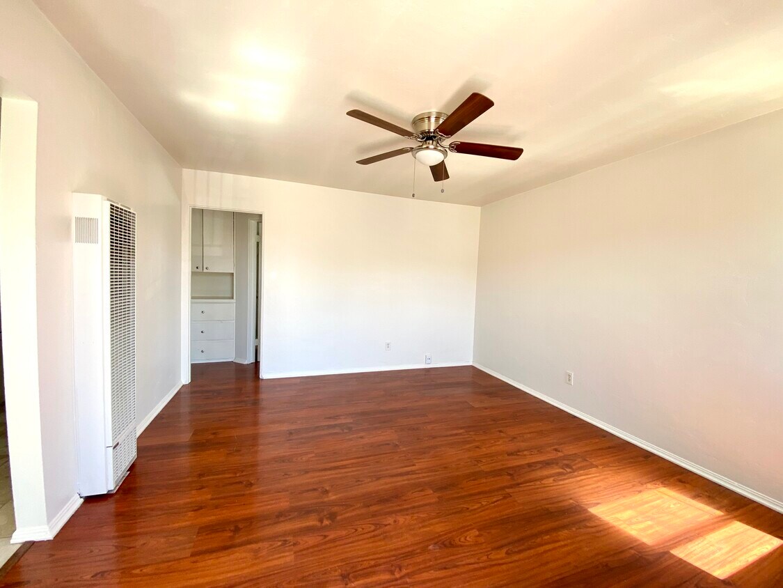 24 Apartments for Rent in Azalea Hollywood Park, CA Westside Rentals