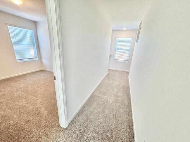 Foto del edificio - NEW 3BD Home in China Grove