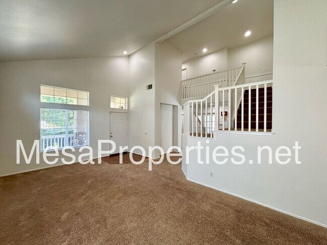 Foto del edificio - 14027 Silver Creek Way
