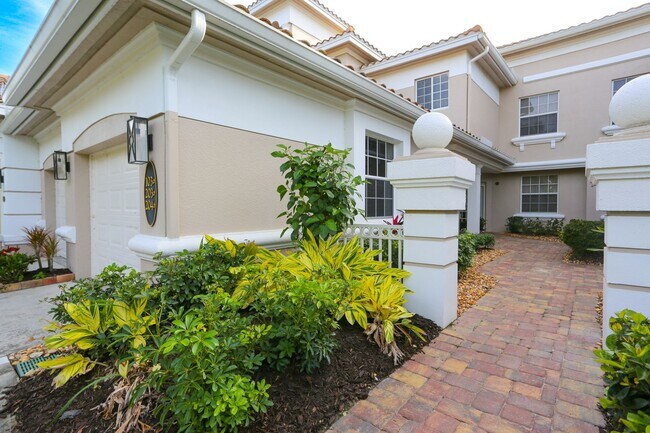 Foto del edificio - ** FIDDLER'S CREEK IN DEER CROSSING 3/2 FU...