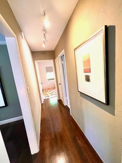 Foto del edificio - 16770 Loma St