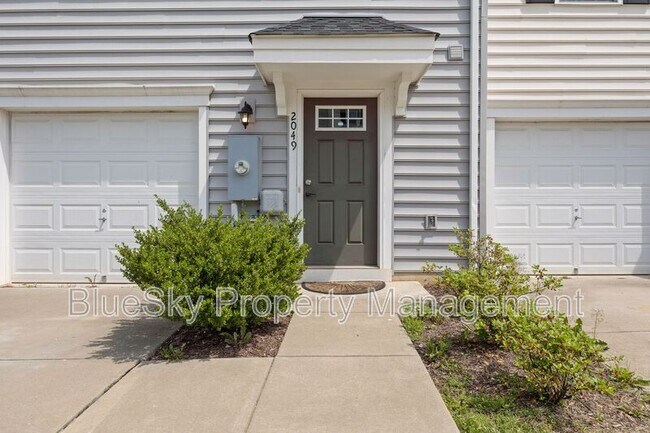 Building Photo - 2049 Elm Tree Ct