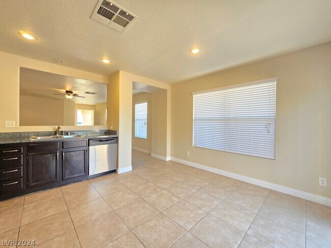 Building Photo - 1424 Dream Bridge Dr