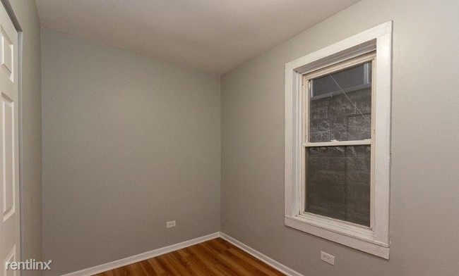 Foto del edificio - 2 br, 1 bath Apartment - 515 Elizabeth Ave