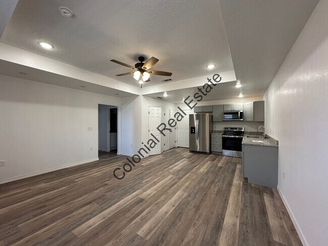 Foto del edificio - 2518 E 14th St