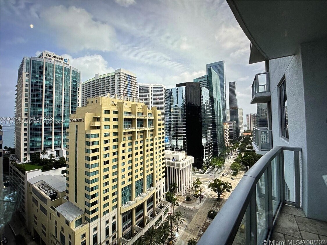 Foto principal - 1060 Brickell Ave