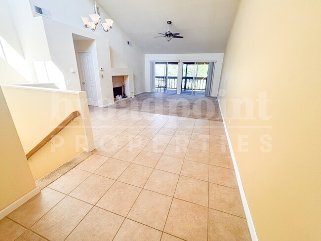 Building Photo - 439 Windyridge Glen