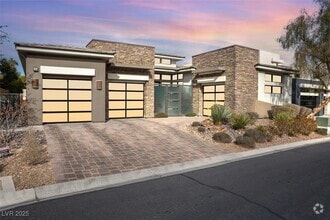 Building Photo - 32 Hunting Horn Dr