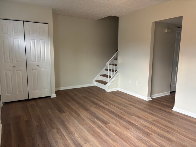 Building Photo - 5276 Mulberry Ct
