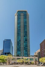 Building Photo - 500 Throckmorton St