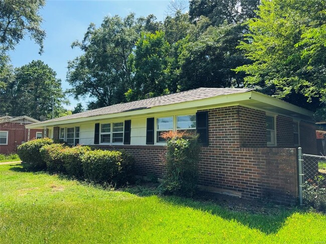 Building Photo - 664 Joryne Dr
