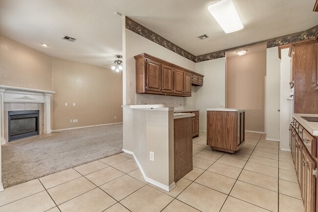 Building Photo - 1326 Dustin Dr