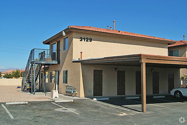Building Photo - 3129 N Walnut Rd