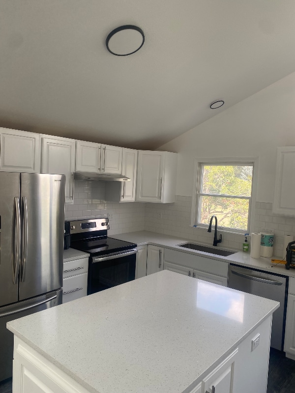 Building Photo - 967 Claremont Pl