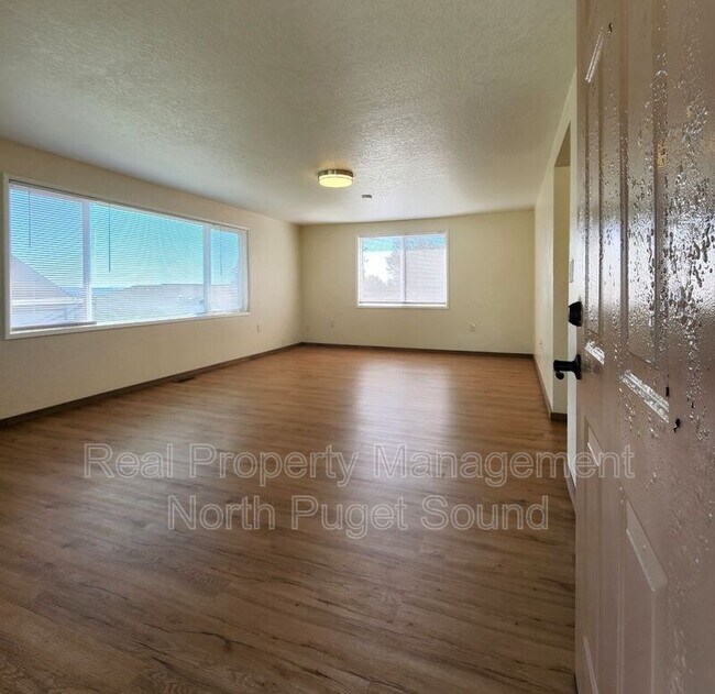 Foto del edificio - 10914 Willow Rd