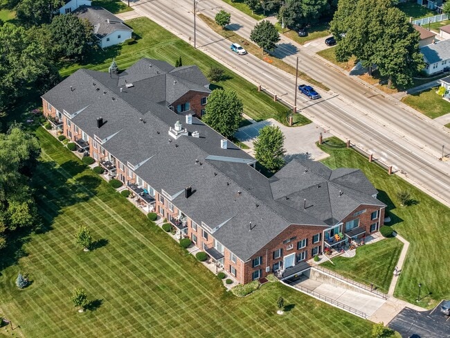 Building Photo - Old Orchard Luxury Apartment Homes