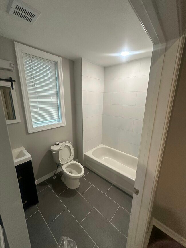 Photo - 863 S 17th St Apartment