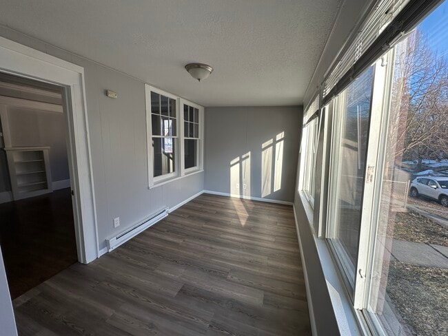 Room 1 - 187 Robie St W