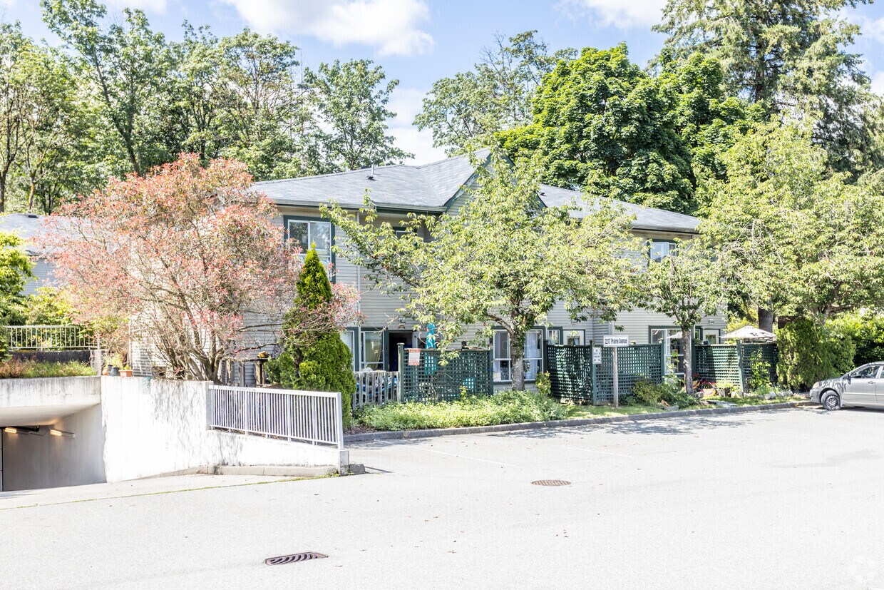 Photo du bâtiment - Stewart House