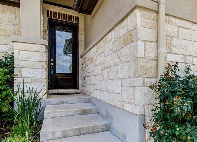Building Photo - Stunning Caliterra 3/2 single story home i...