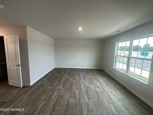 Building Photo - 4111 Laurel Rdg Dr