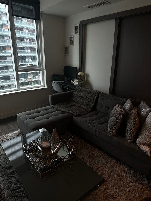 Living room - 68 Smithe St