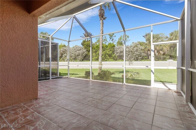 Foto del edificio - 14130 Winchester Ct