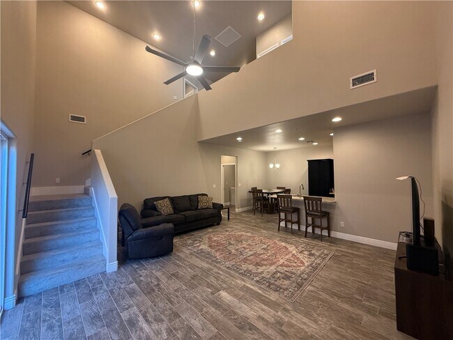 Foto del edificio - 3289 Tierra del Sol Dr