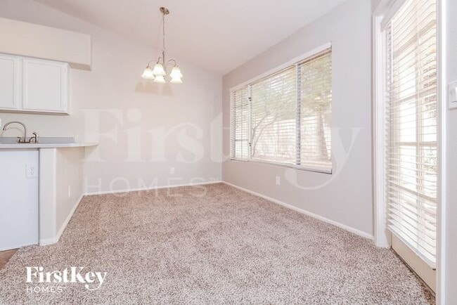 Building Photo - 11022 S Palomino Ln