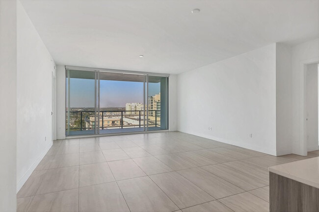 Foto del edificio - 301 Quay Cmn