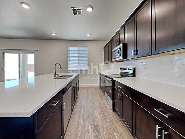 Foto del edificio - 5624 Blue Wonder St