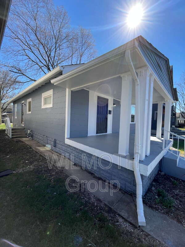 Foto del edificio - 1019 Churchman Ave