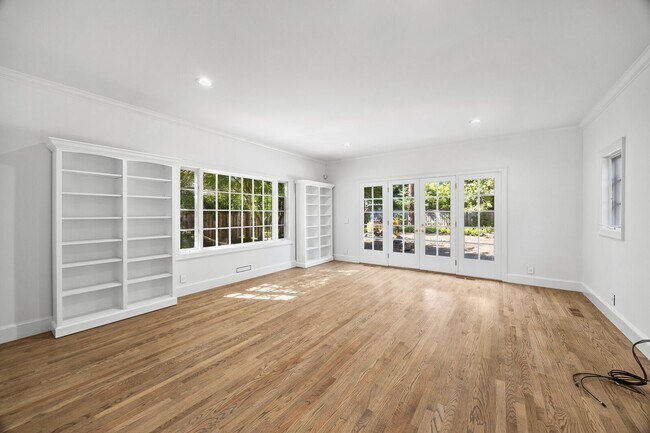 Foto del edificio - For Rent: Well-Appointed Atherton Home For...