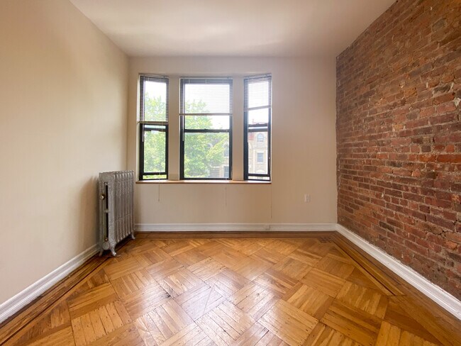 Foto del edificio - 817 8th Ave