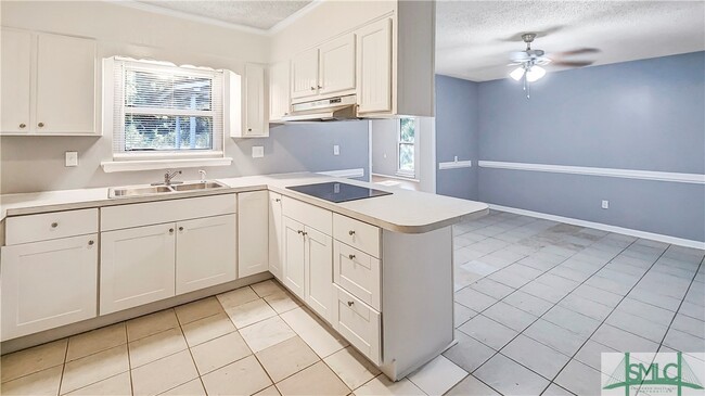 Building Photo - 322 Chatham Villa Dr