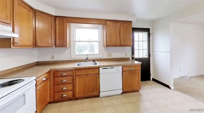 Building Photo - 258-LEFT Sundridge Dr
