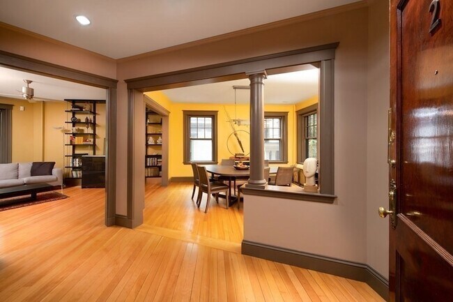Photo - 31 Linnaean St Apartment