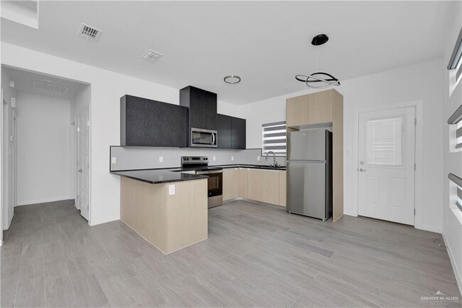 Building Photo - 14 N 39th St